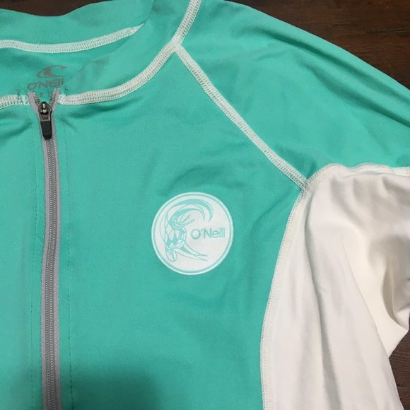 Used Longsleeve Roxy Teal Rashguard size Medium - Picture 2 of 6